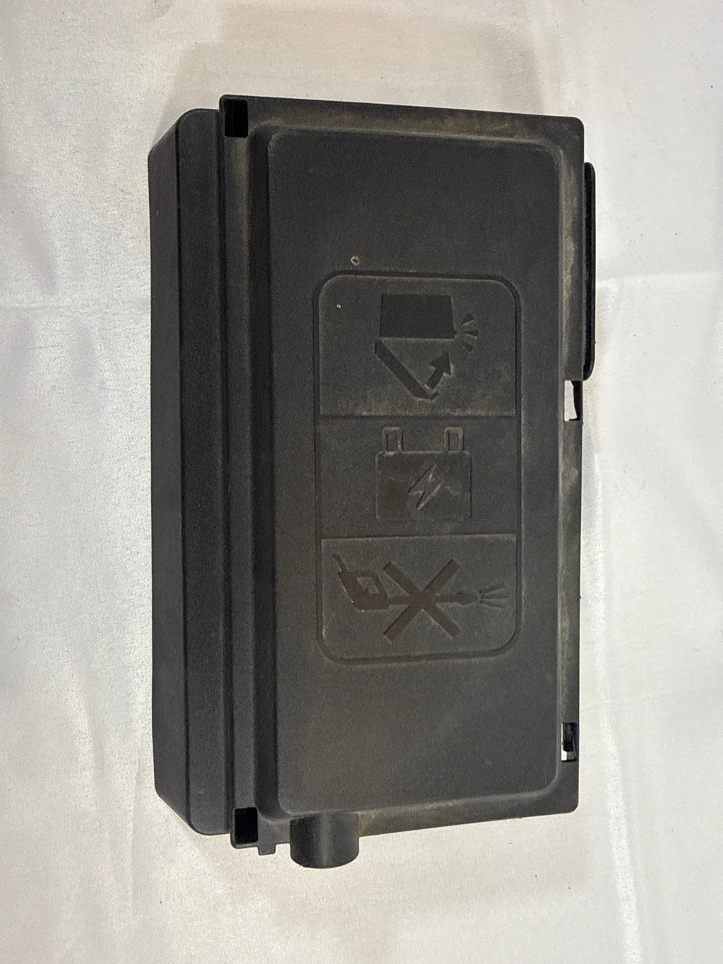 2019 Chevy Tahoe Premier Fuse Block Cover AK 23331