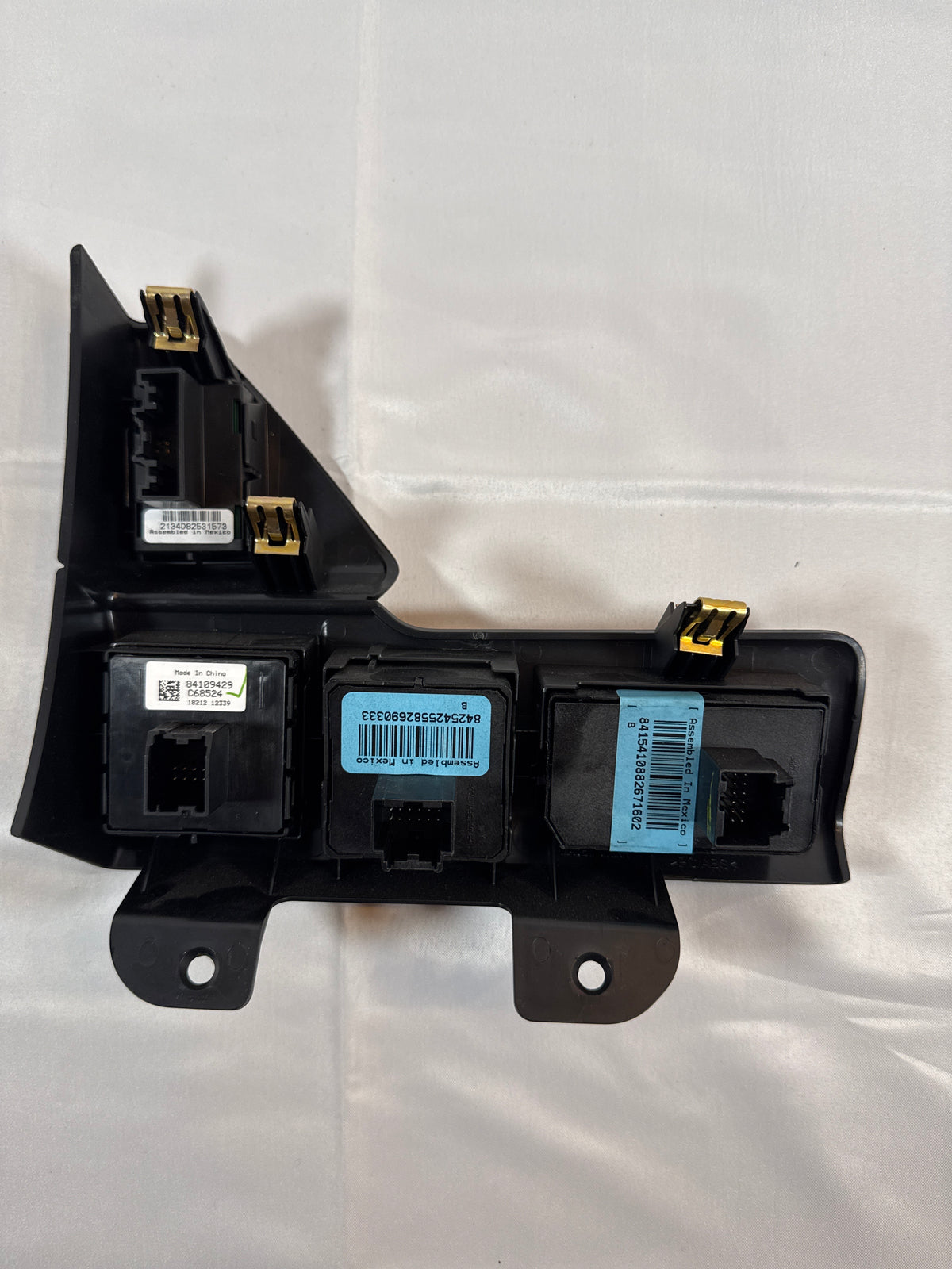 2019 Chevy Tahoe Premier Black Carbon Trailer Brake Control Switch Assembly 84109429