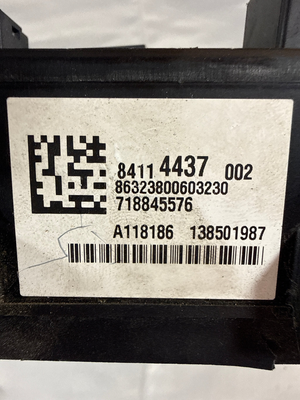 2019 Chevy Tahoe Premier Engine Wiring Harness Junction Block Fuse Box 84114437