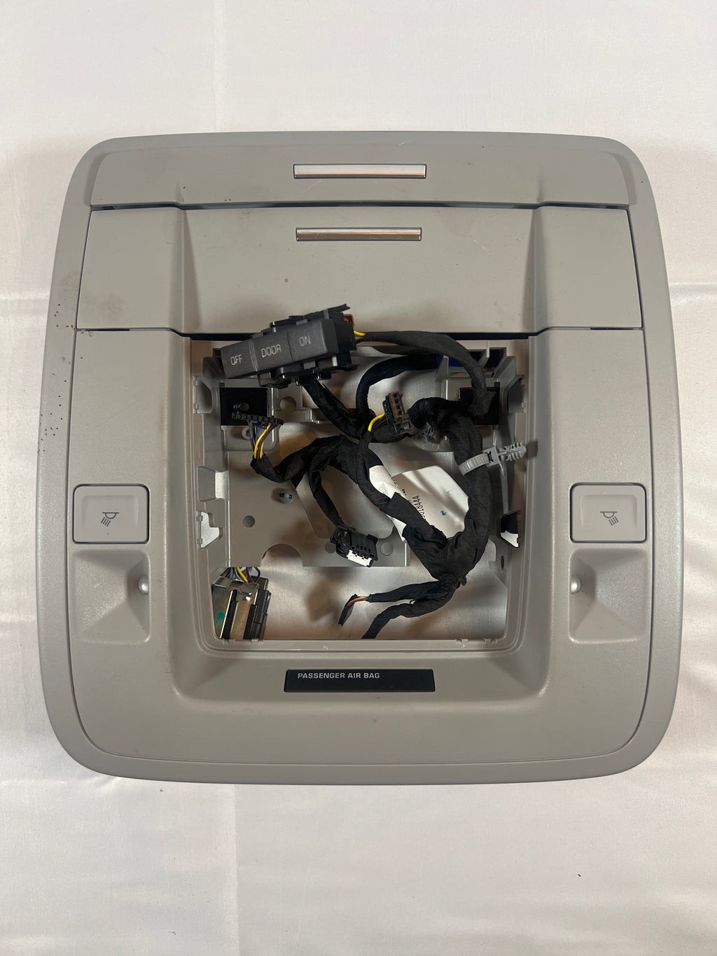 2019 Chevy Tahoe Premier Overhead Console / Light Ash Gray Roof Console 84456853