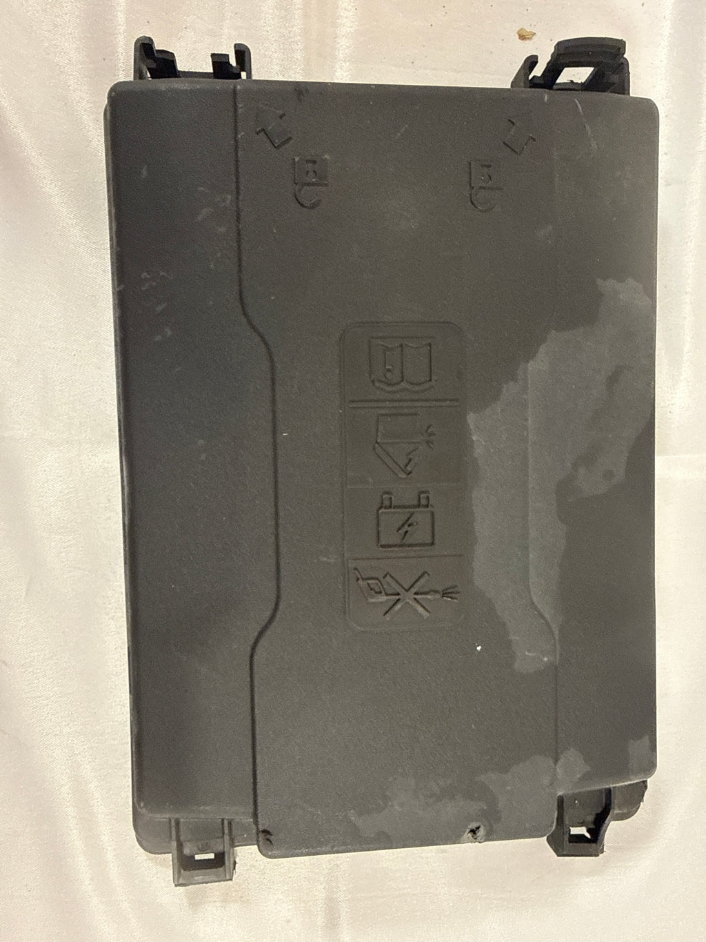 2019 Chevy Tahoe Premier Fuse Relay Box Upper Cover 23227061
