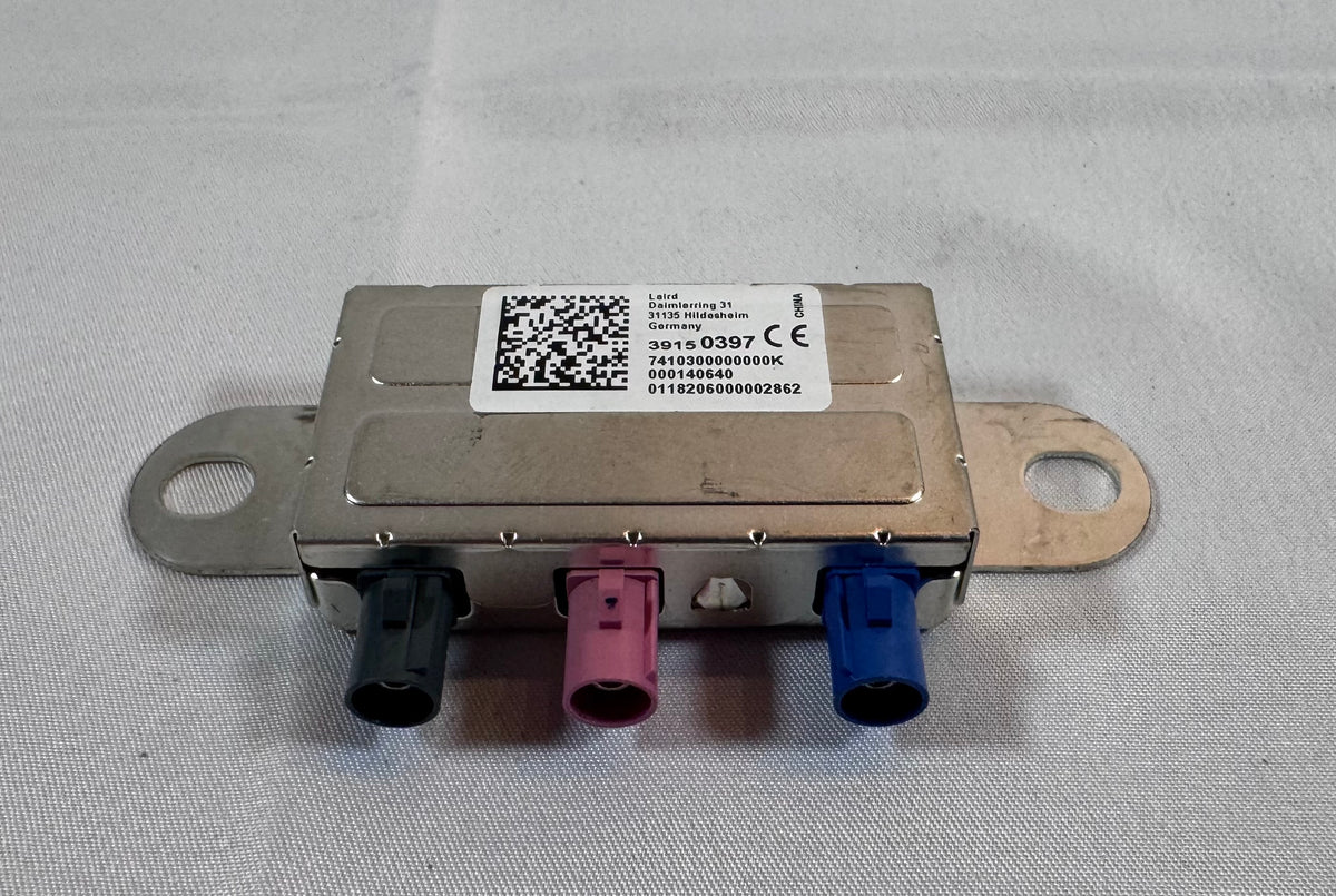 2019 Chevy Tahoe Premier Navigation Signal Splitter 39150397