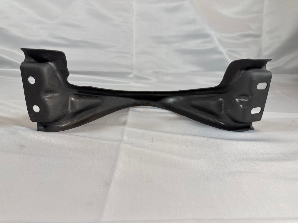 OEM 2019 Chevy Tahoe Premier Panel-Kneel Bolster Deflector