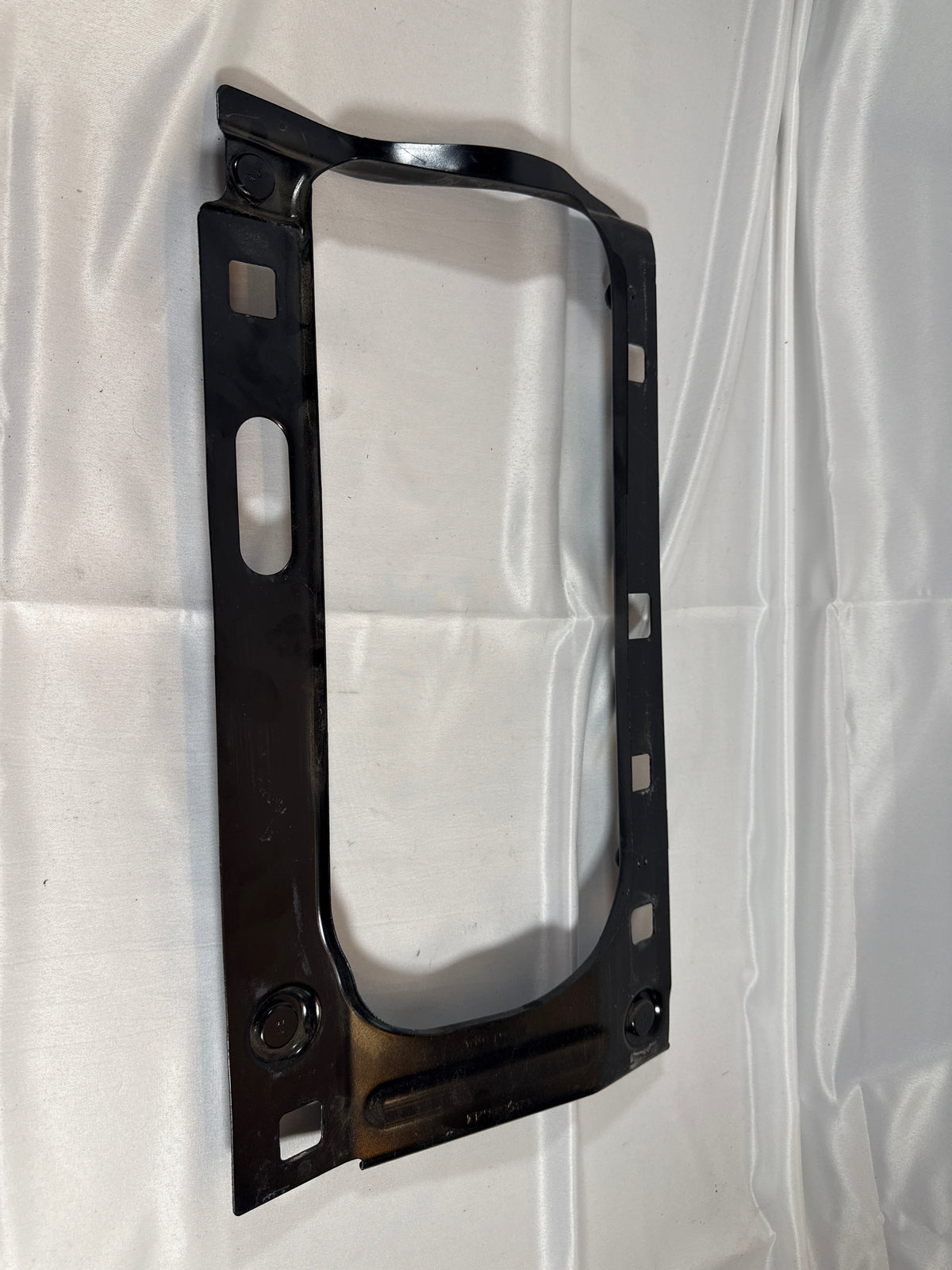 2019 Chevy Tahoe Premier RIGHT SIDE RADIATOR FRAME PANEL BRACKET ANJ19282