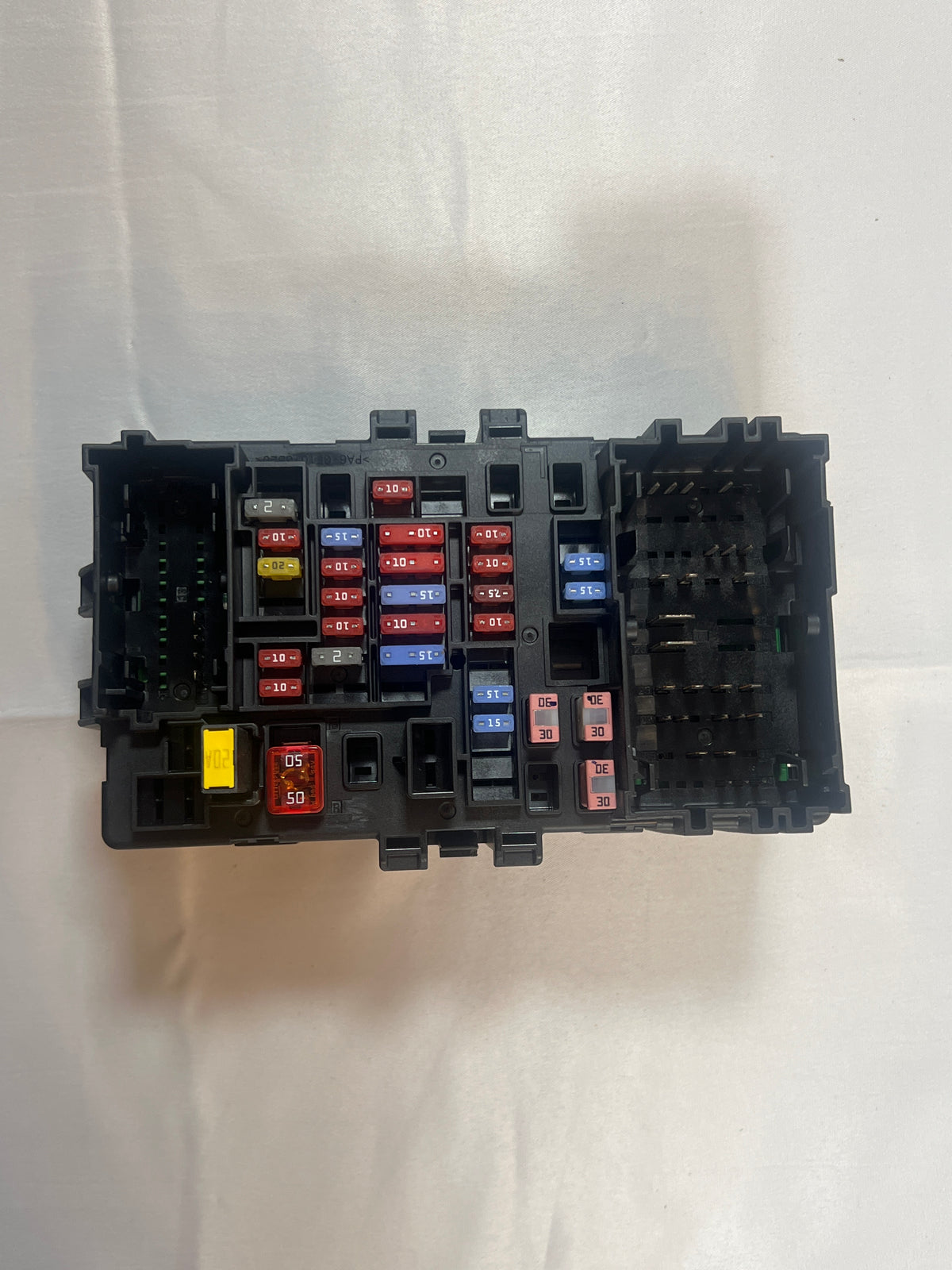 2019 Chevy Tahoe Premier Interior Fuse Box Relay Module 84114432, 23418063, 23200663, 23225914