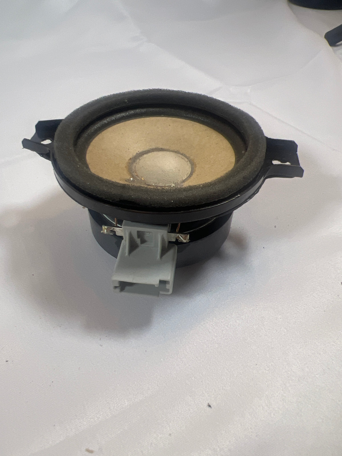 2019 Chevy Tahoe Premier Speaker Assembly, Radio Front Center 23301702, 84448779