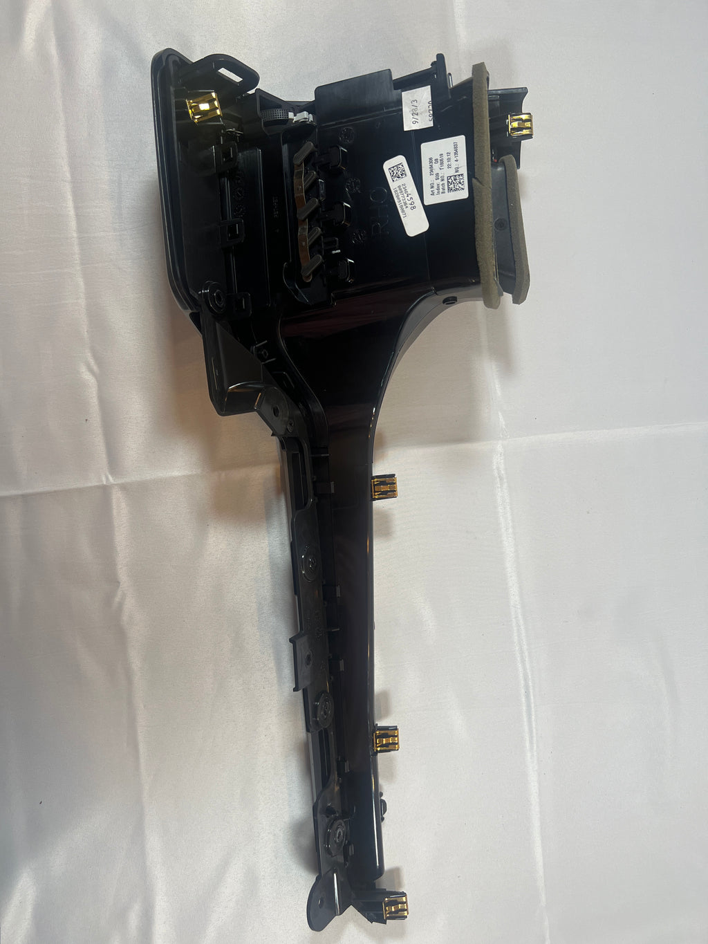 2019 Chevy Tahoe Premier RIGHT FRONT AC AIR VENT OUTLET / Synthesis Passenger Side Instrument Panel Outer Air Outlet 23464598