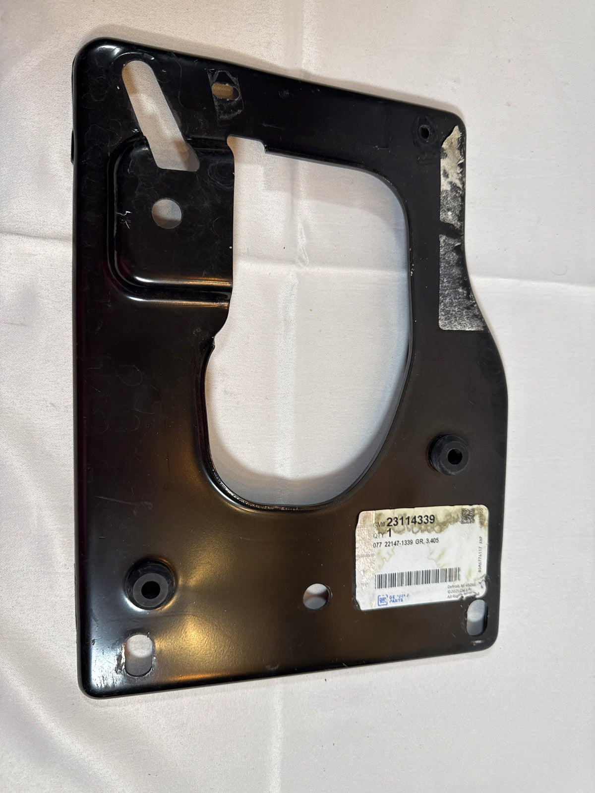 2019 Chevy Tahoe Premier Air Cleaner Box Mount Bracket 23114339