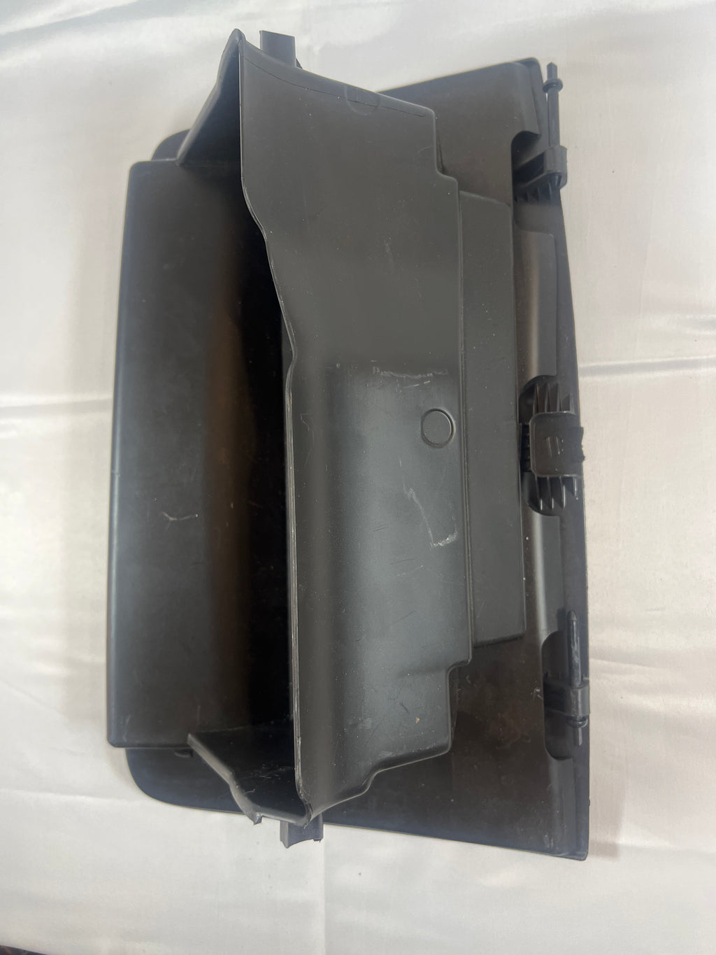 OEM 22883560 2019 Chevy Tahoe Premier Glove Box Compartment