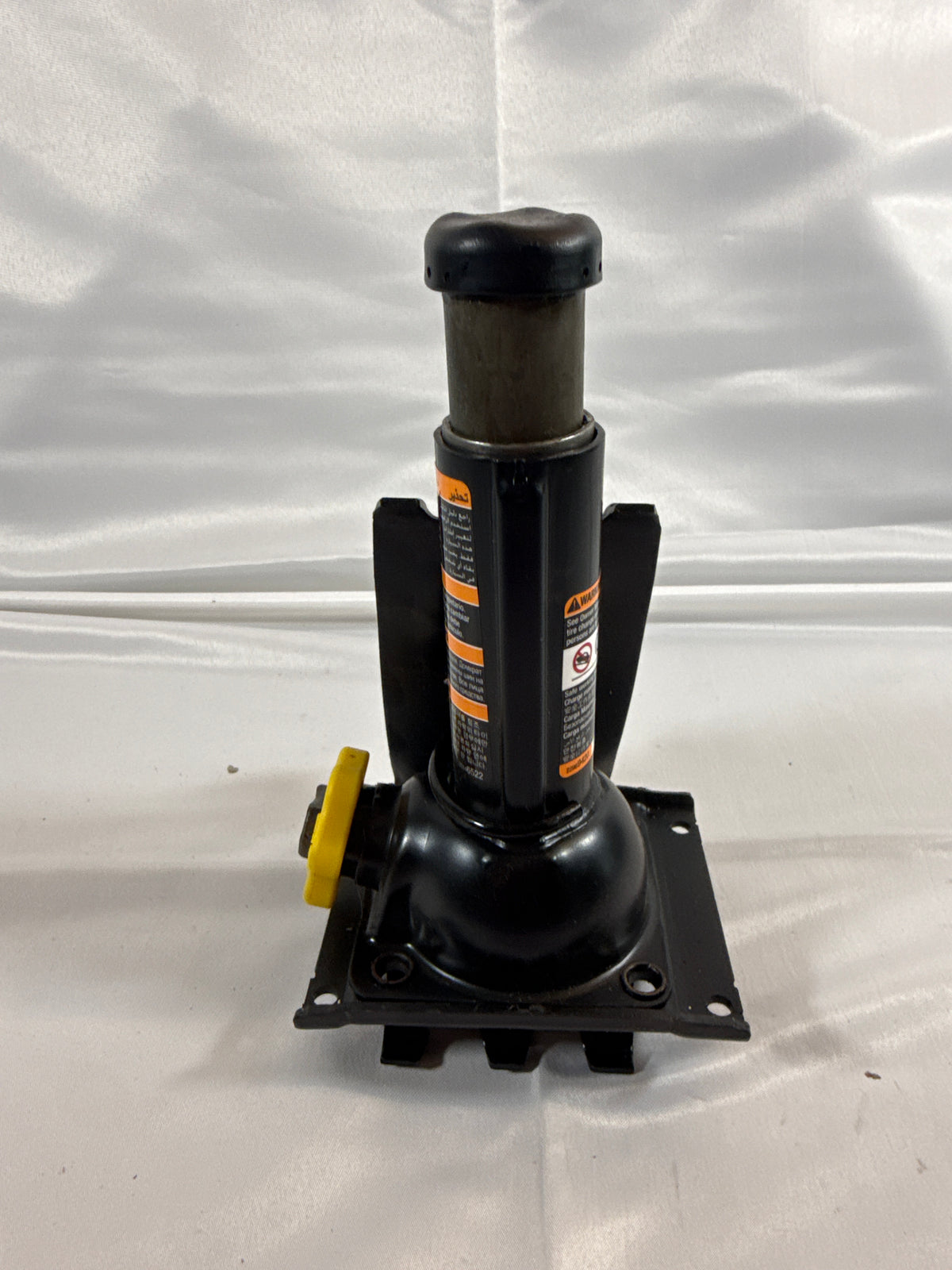 2019 Chevy Tahoe Premier Roadside Bottlejack 22969420