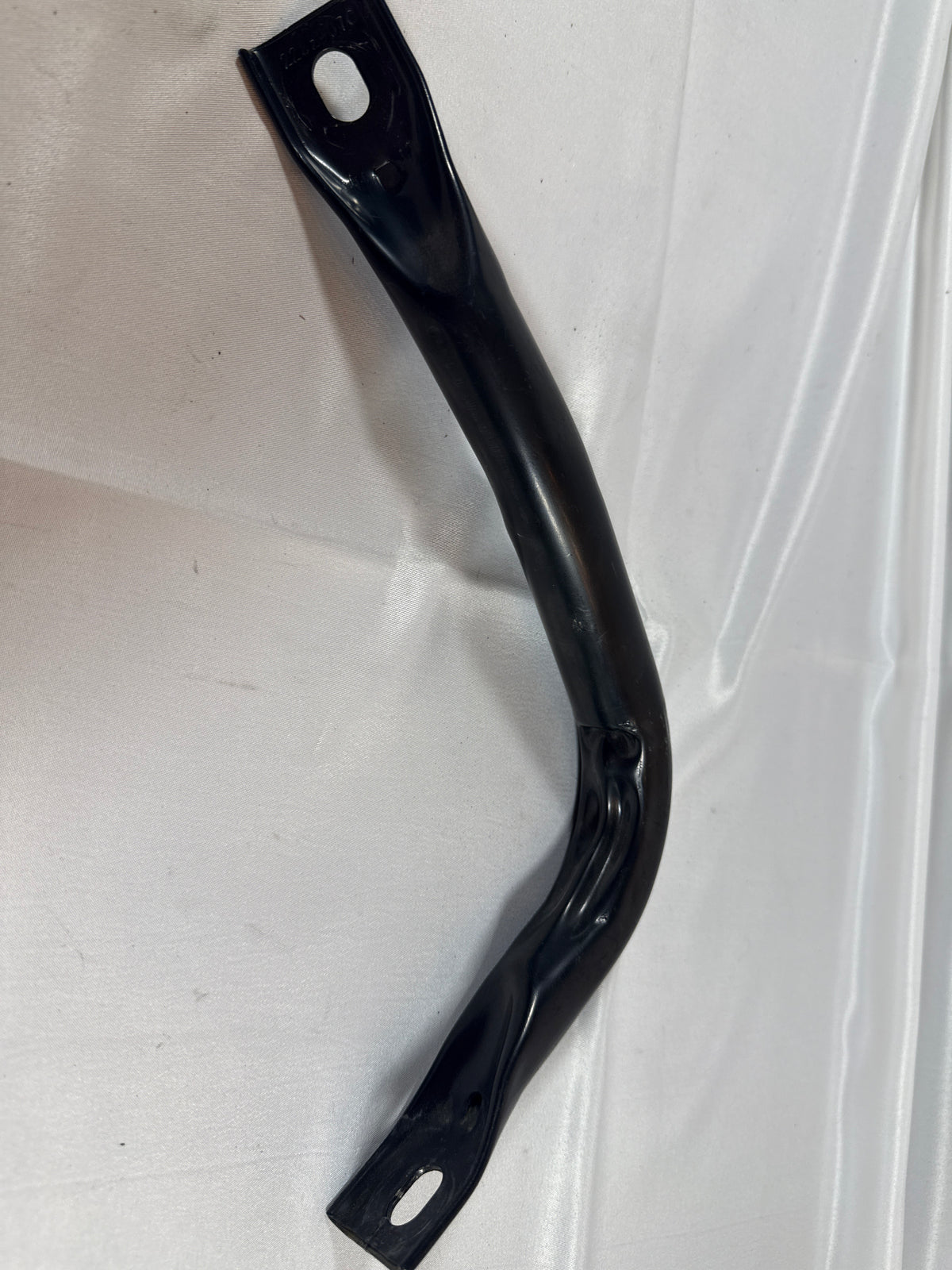 OEM# 22829070 2019 Chevy Tahoe Premier Battery Tray Brace Holder Box