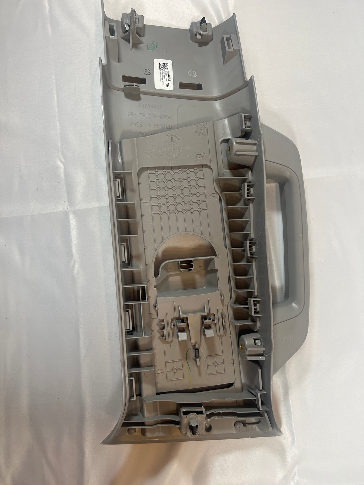2019 Chevy Tahoe Premier Passenger Side Center Pillar Upper Trim Panel 23234438