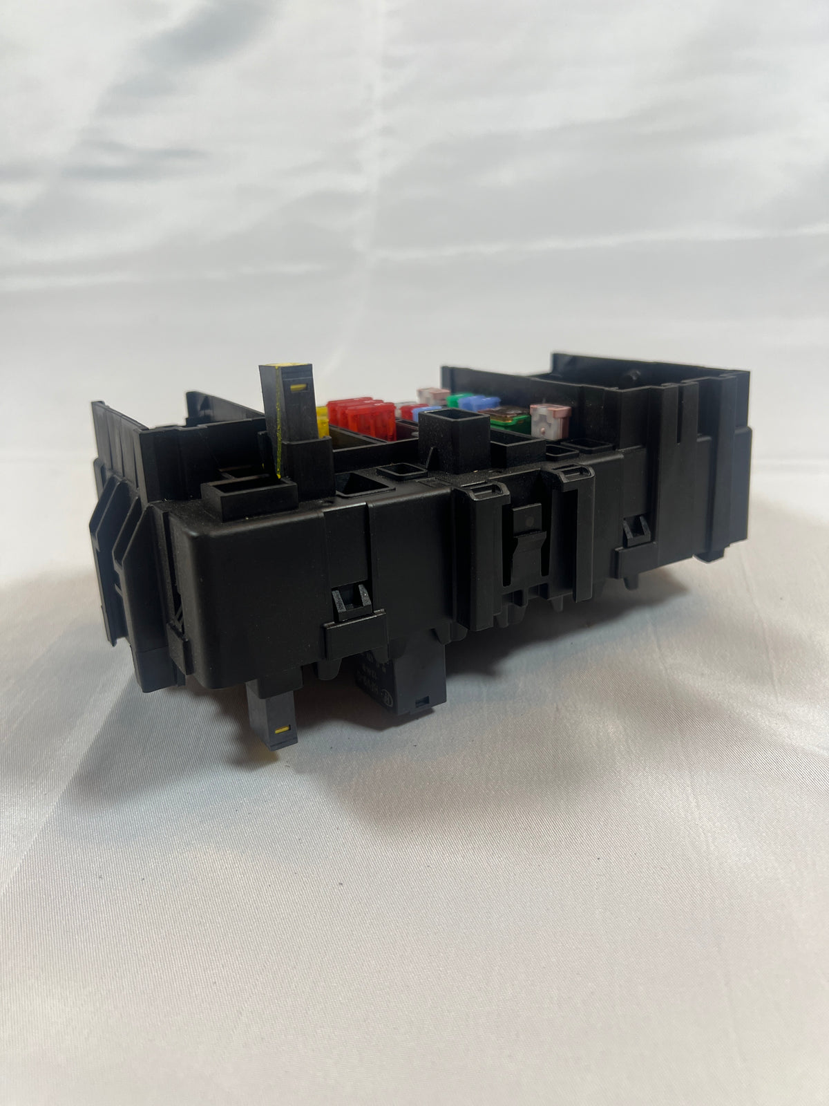 2019 Chevy Tahoe Premier Passenger Side Instrument Panel Wiring Harness Junction Block/ Fuse Box 84114433 002
