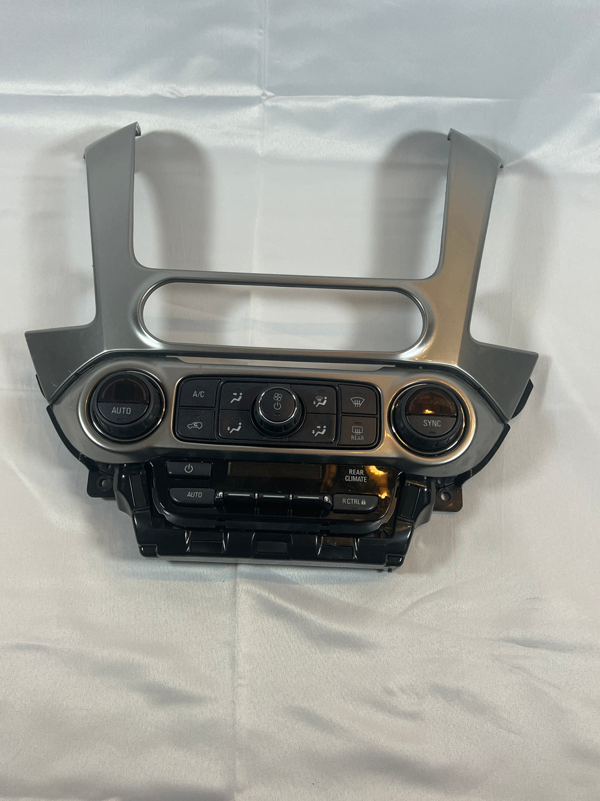 2019 Chevy Tahoe Premier Black Carbon Heating and Air Conditioning Control Panel Assembly 84258727 OEM