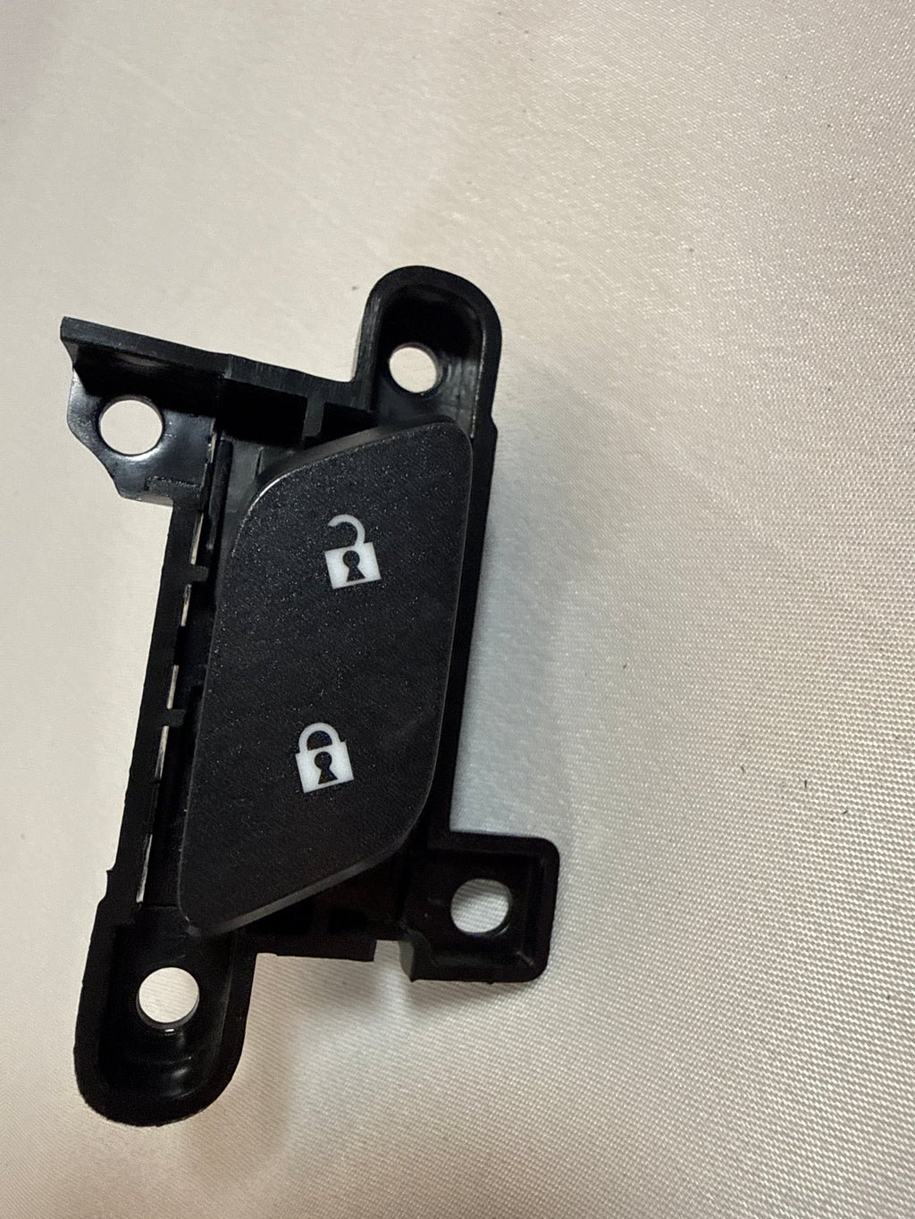 2019 Chevy Tahoe Premier Leftside Lockdoor Switch