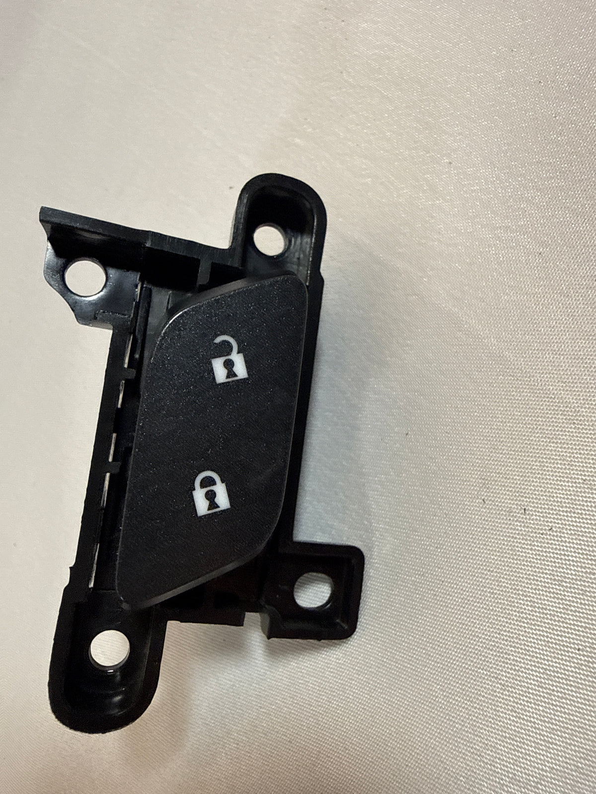 2019 Chevy Tahoe Premier Leftside Lockdoor Switch
