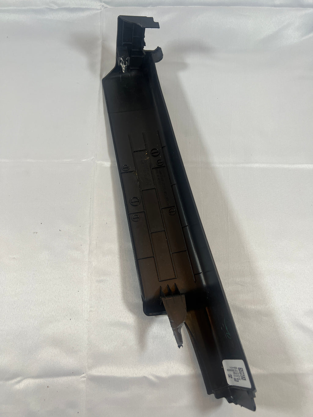 2019 Chevy Tahoe Premier Passenger Seat Adjuster Finish Cover/ Passenger Seat Track Side Cover Shield 23218769