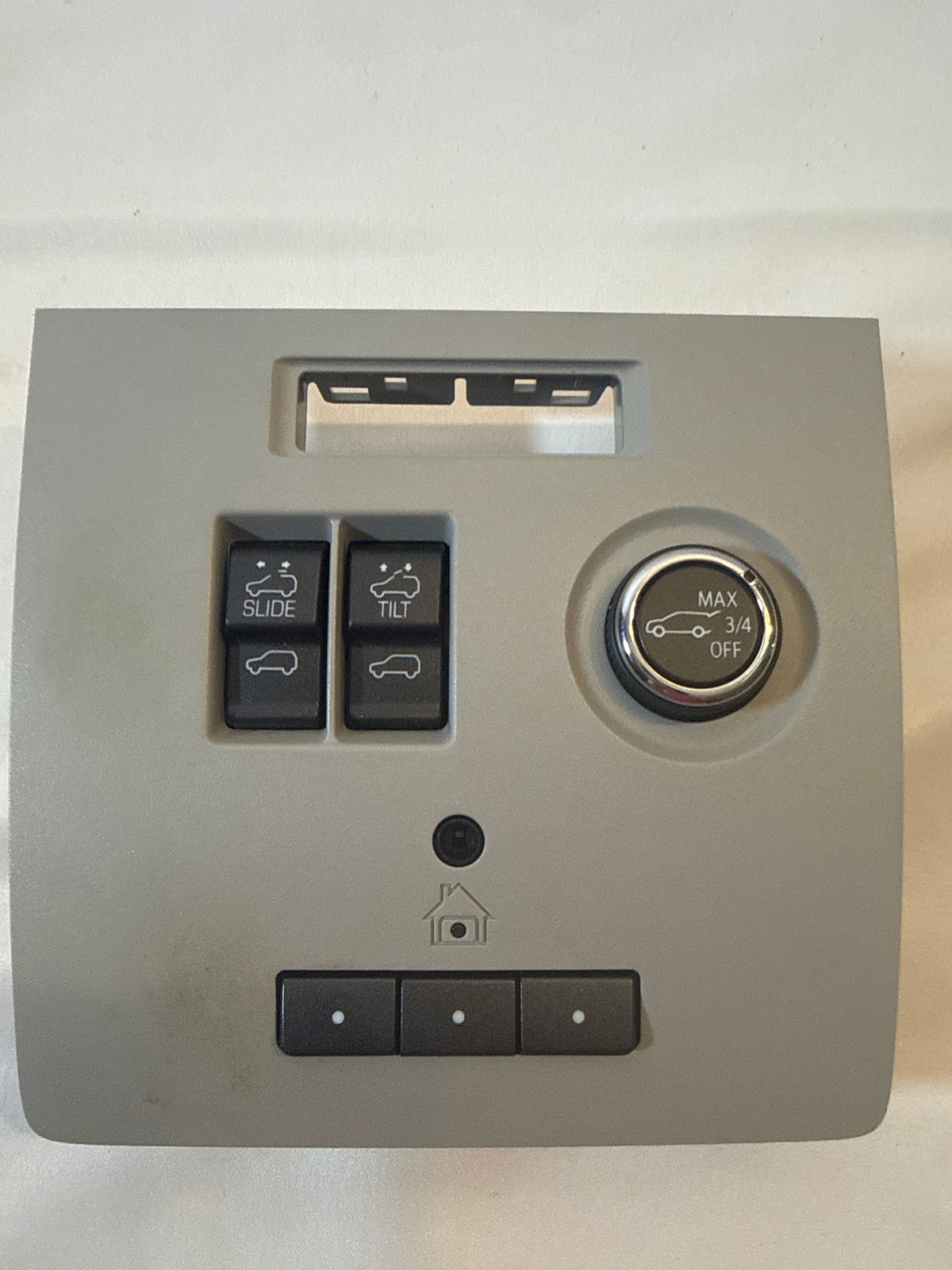 2019 Chevy Tahoe Premier Sunroof Overhead Console Switch 84084118, 22818011