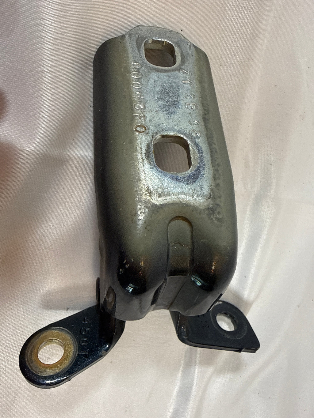 2019 Chevy Tahoe Premier Door Hinge 80043F0