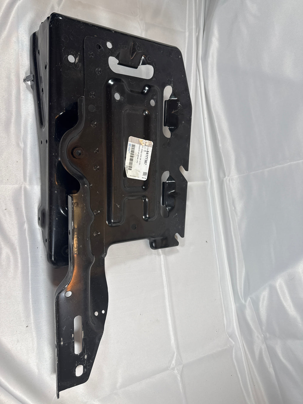 2019 Chevy Tahoe Premier Passenger Side Battery Tray Right Side Housing Box 84177367