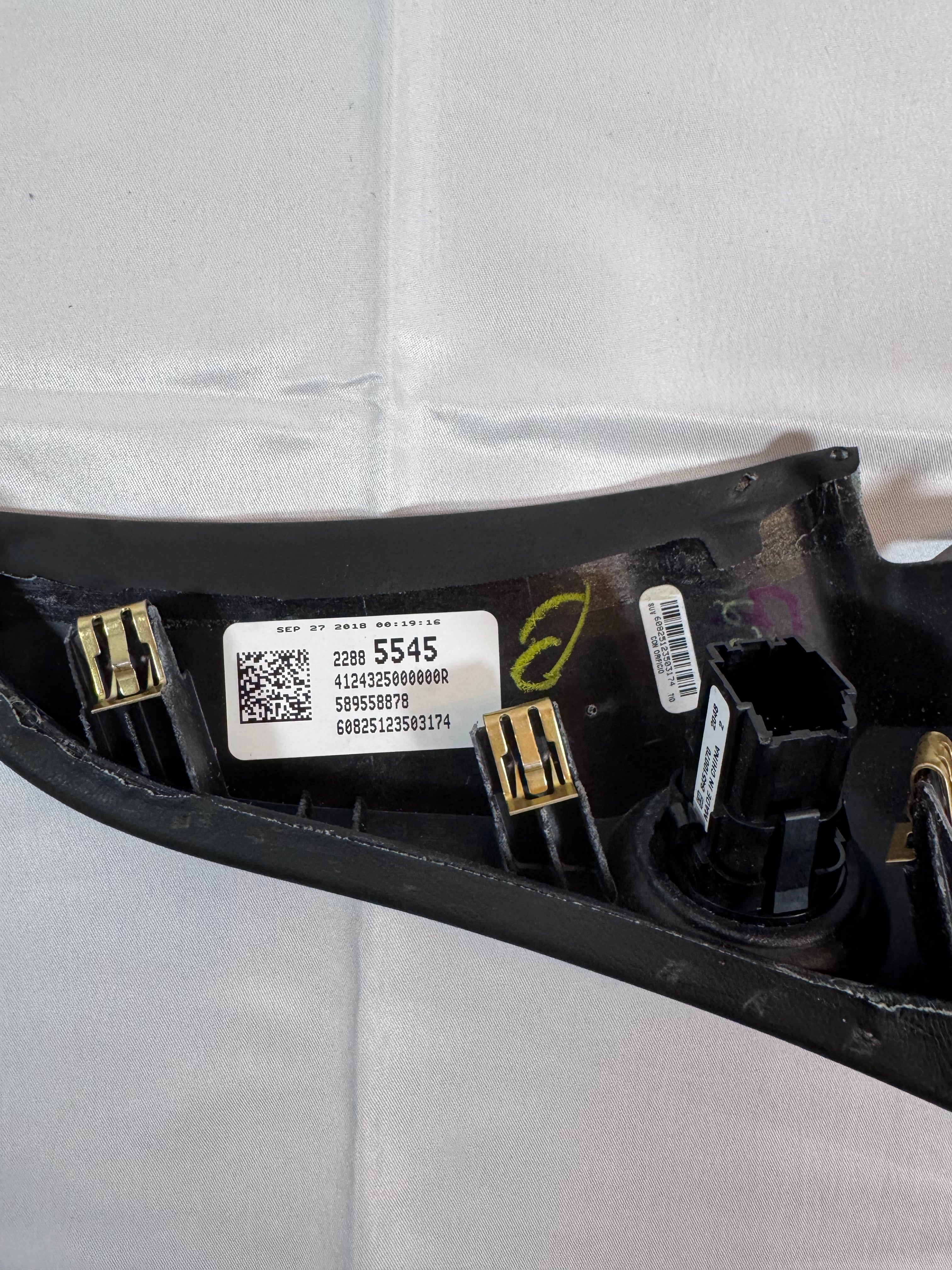 2019 Chevy Tahoe Premier Instrument Panel Trim Panel 84627694