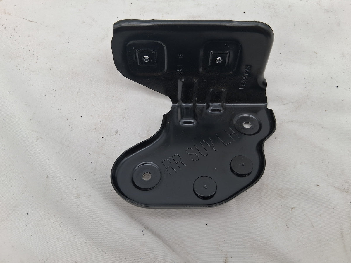 OEM# 23455219 2019 Chevy Tahoe Premier Door Pull Handle Bracket
