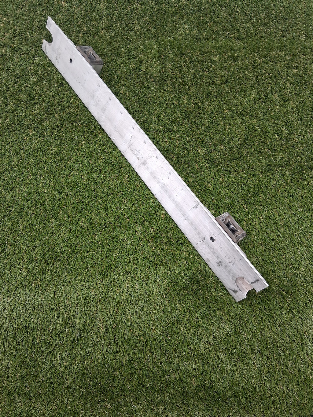 OEM 1518495-99-C 2022 Tesla Model Y Hold Radiator Bracket Support