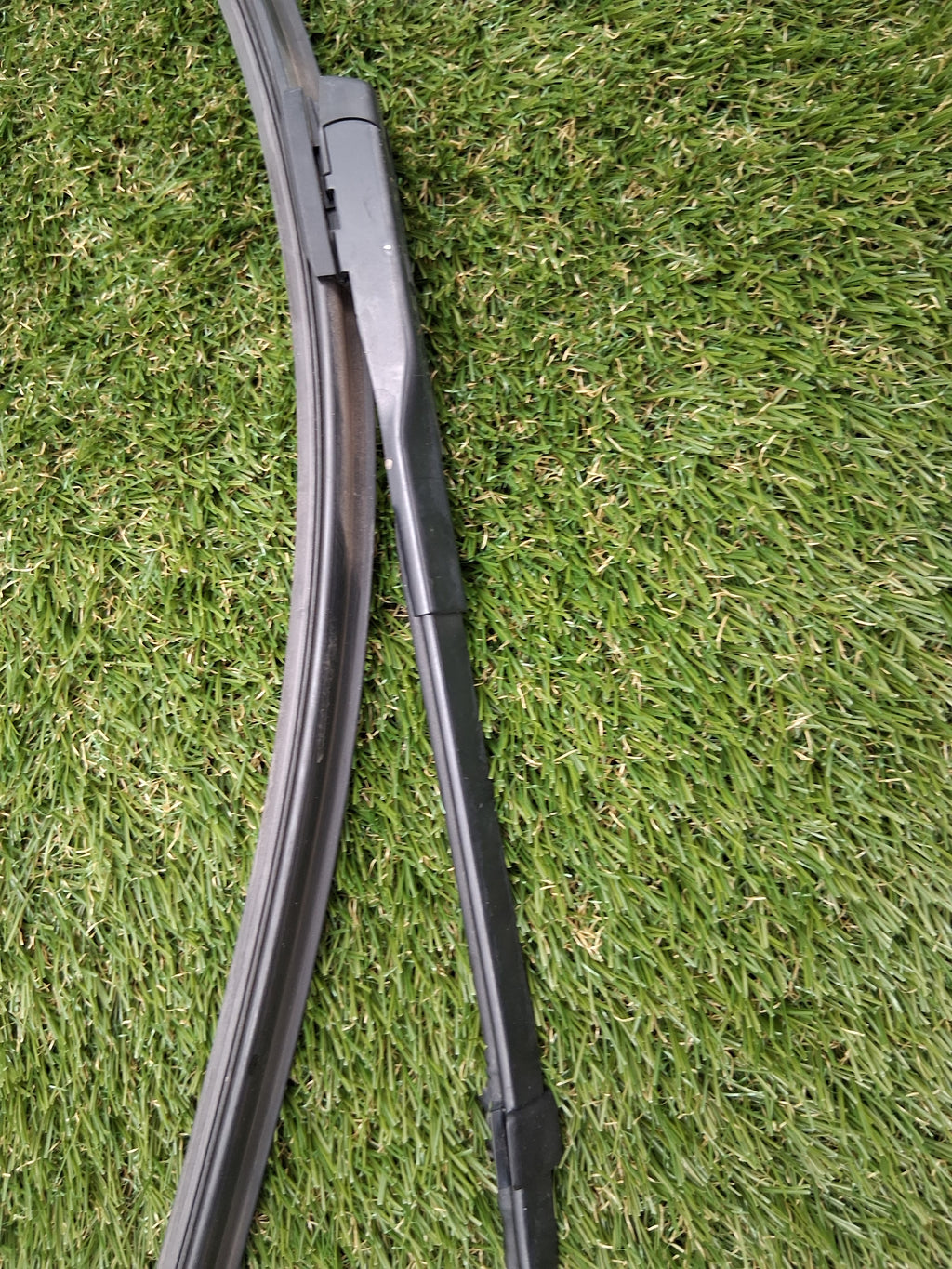 OEM 2022 Tesla Model Y Windshield Wiper Arm Set