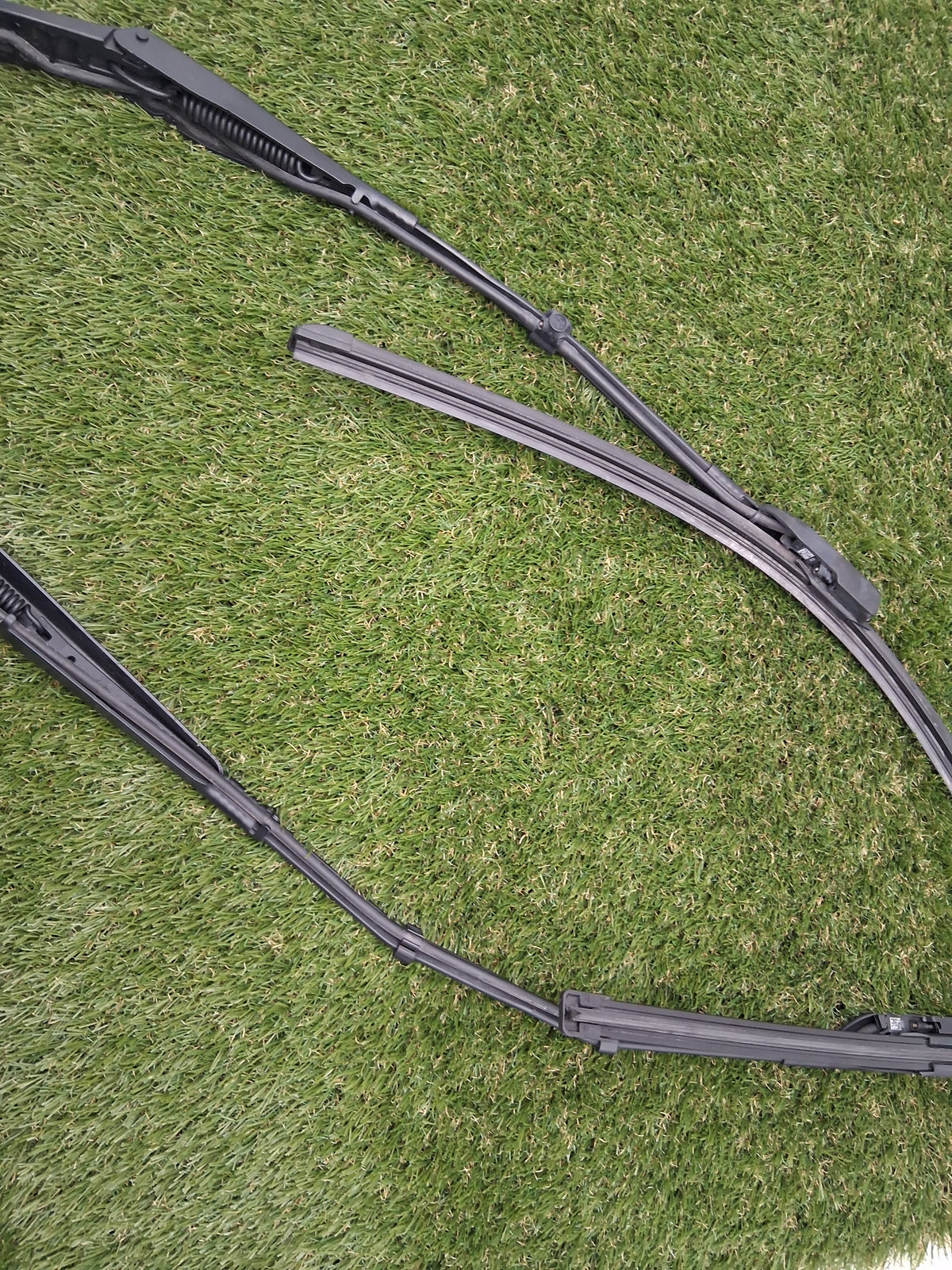 OEM 2022 Tesla Model Y Windshield Wiper Arm Set