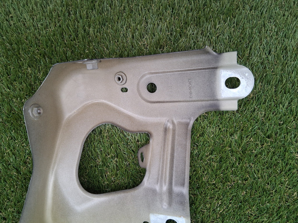 OEM 1487492-00-A 2022 Tesla Model Y Right Fender Support Bracket