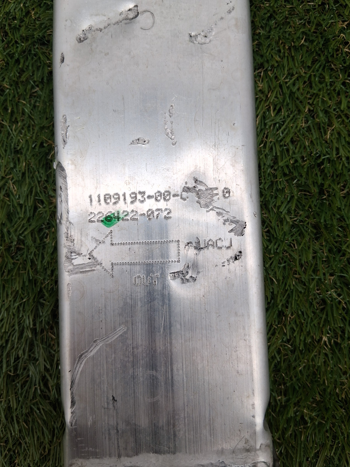 OEM 1109193-00-C 2022 Tesla Model Y Front Reinforcement Crush Can Bar