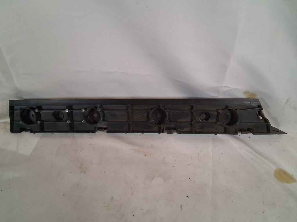 OEM# 22806425 2019 Chevy Tahoe Premier Rear Bumper Fascia Guide