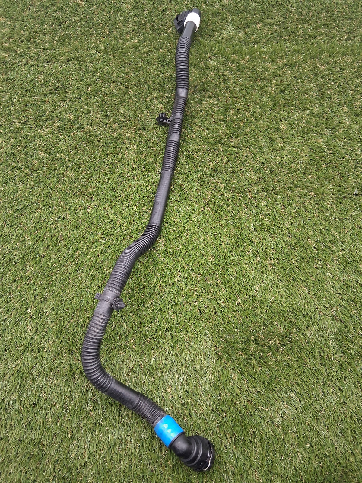 OEM 153329-00B 2022 Tesla Model Y Radiator Cooling Hose Tube Pipe