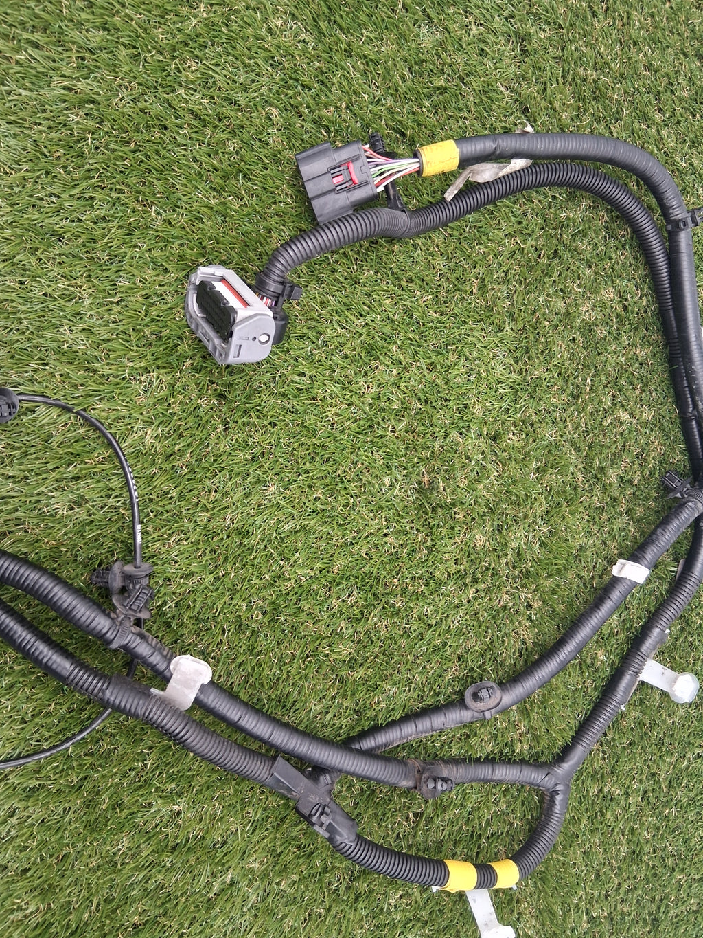 OEM 2489059-01-B 2022 Tesla Model Y Rear Subframe Wiring Harness