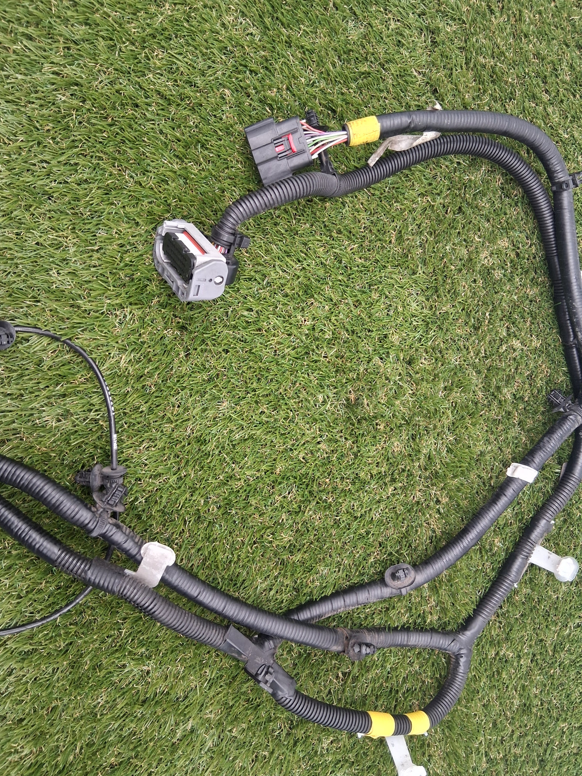 OEM 2489059-01-B 2022 Tesla Model Y Rear Subframe Wiring Harness