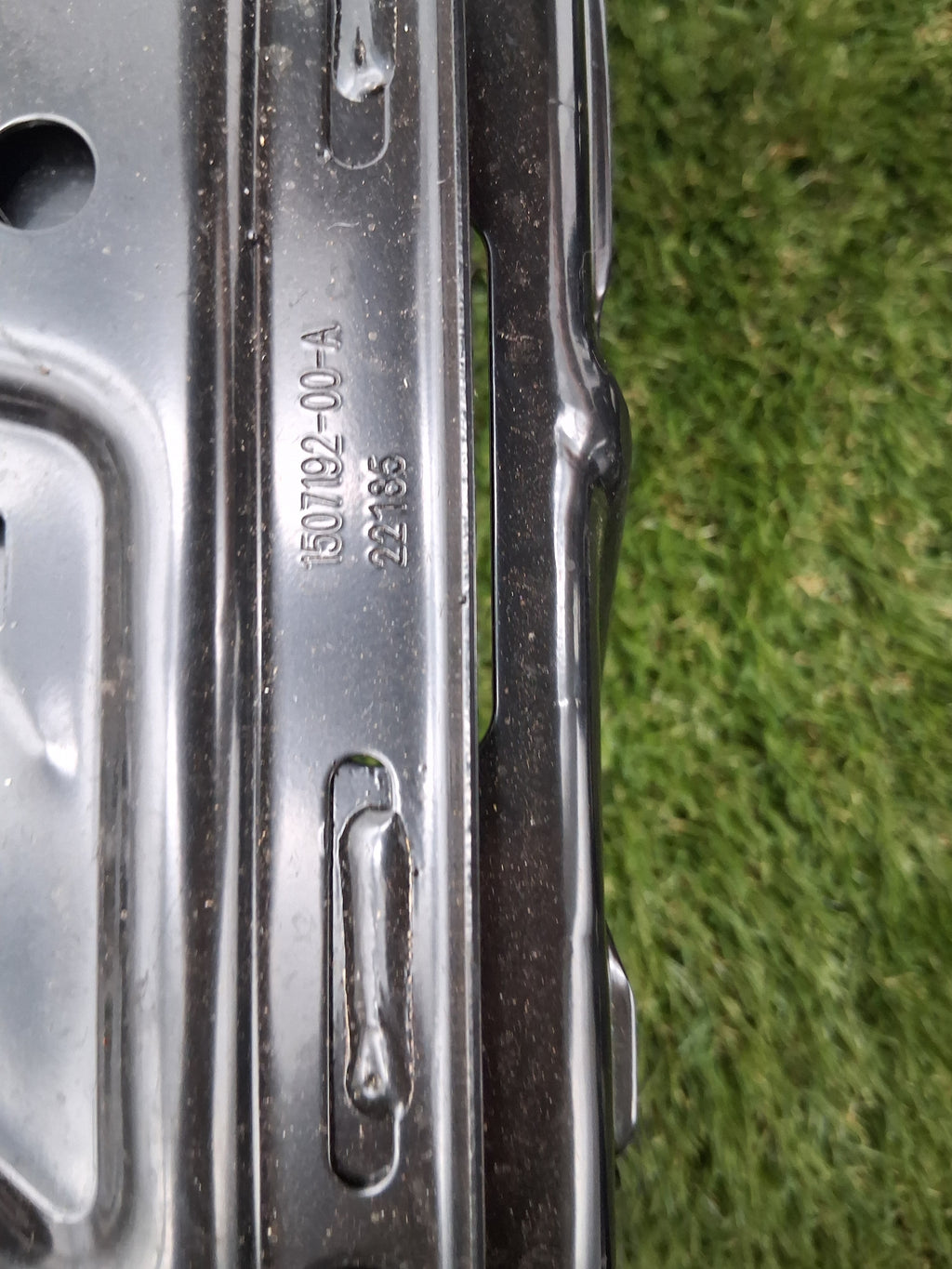 OEM 1507193-00-A 2022 Tesla Model Y Podium Bracket