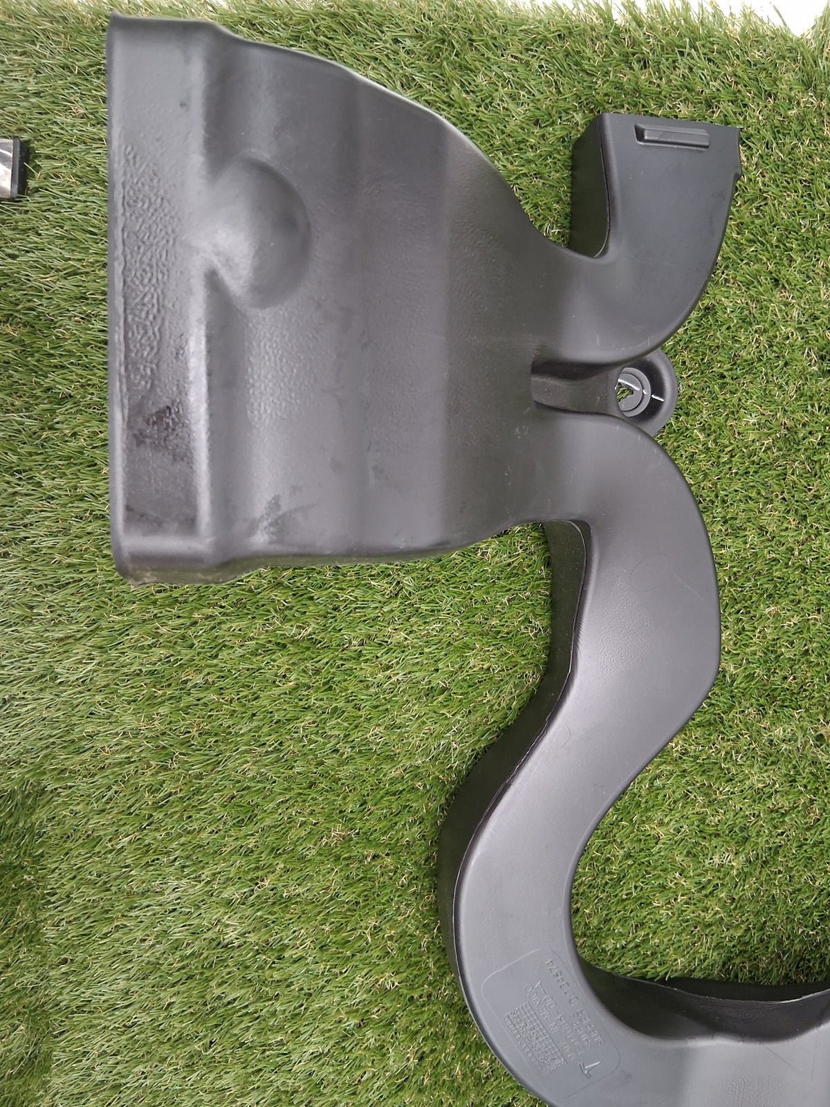 OEM 1501068-00-A 2022 Tesla Model Y Blower Flow Air Duct Pipe