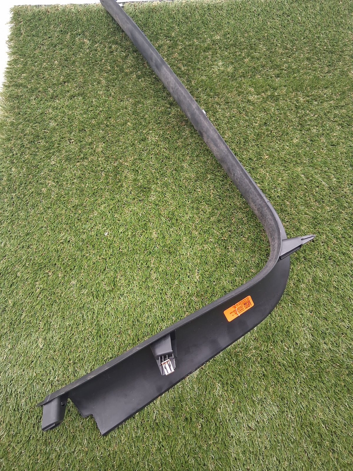OEM 1494619-00-D 2022 Tesla Model Y Left Front Door Sill Scuff Plate