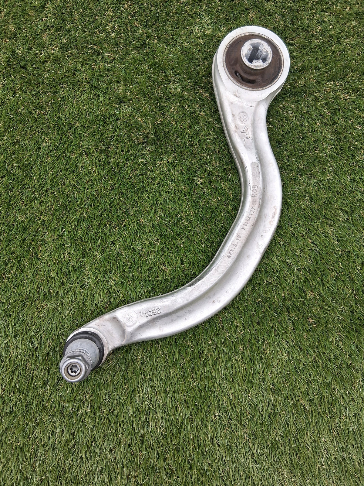 OEM 1044354-00-A 2022 Tesla Model Y Front Left Control Arm