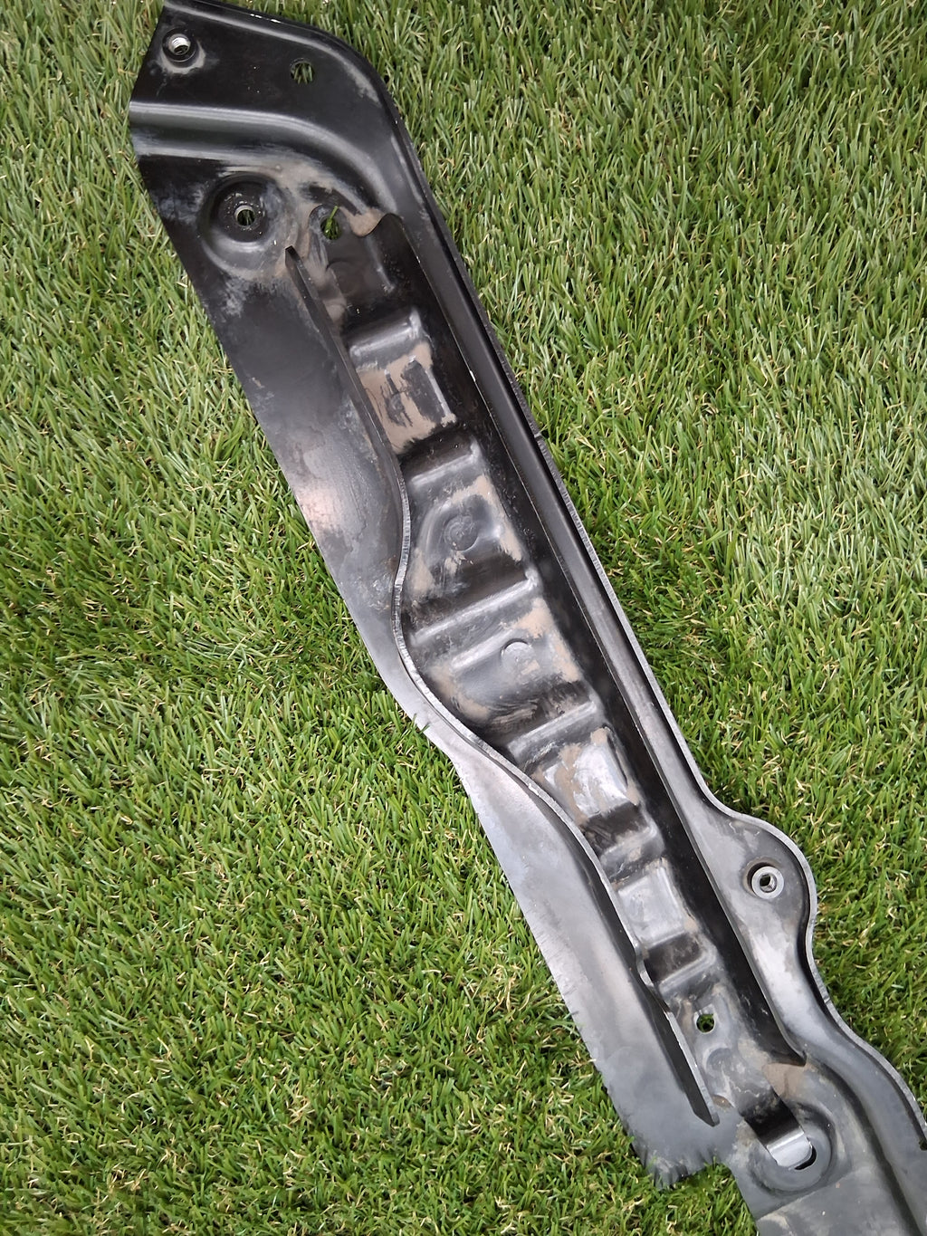 OEM 2022 Tesla Model Y Battery Pack Mount Bracket Support Shield