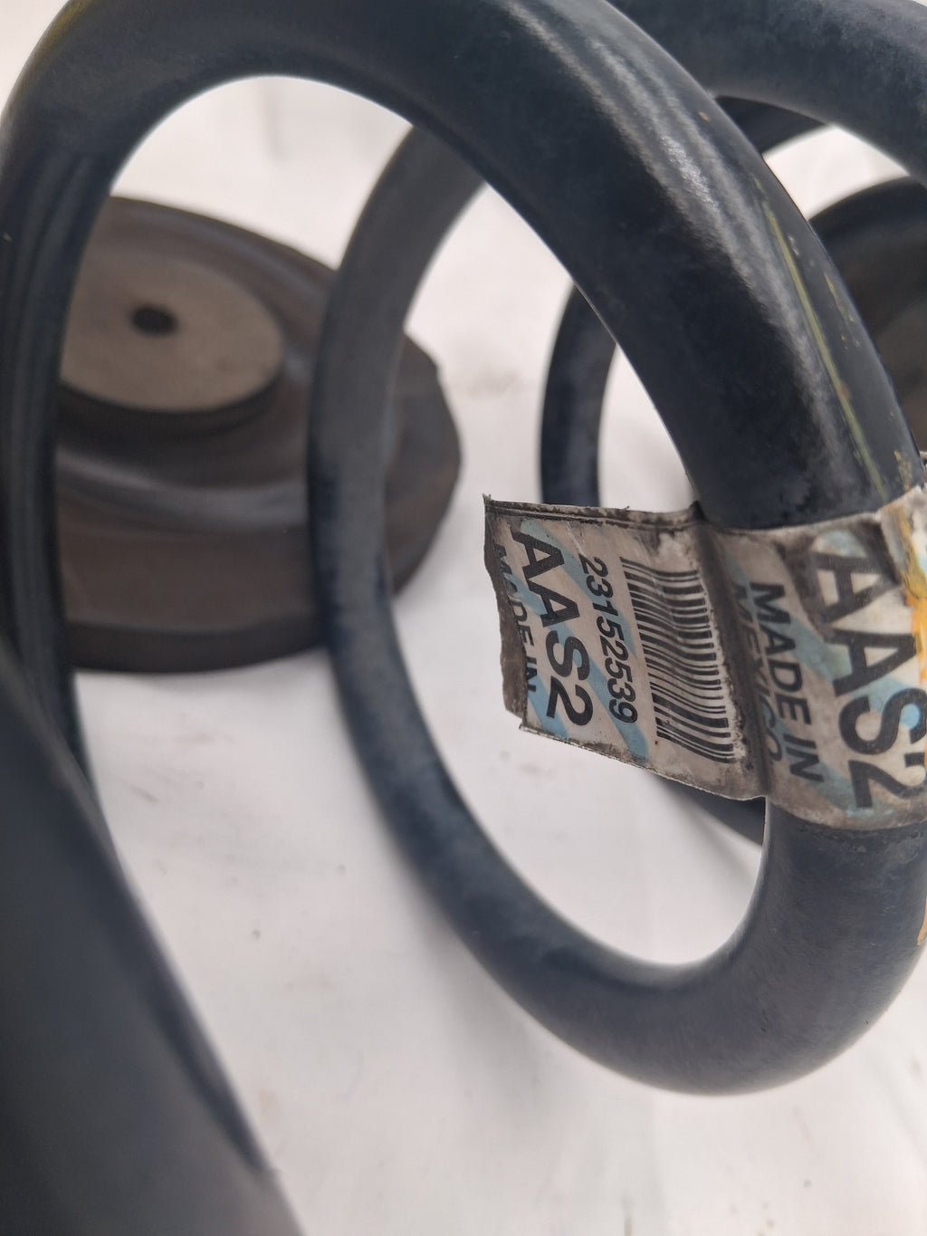 OEM# 23152539 2019 Chevy Tahoe Premier Left Suspension Coil Spring
