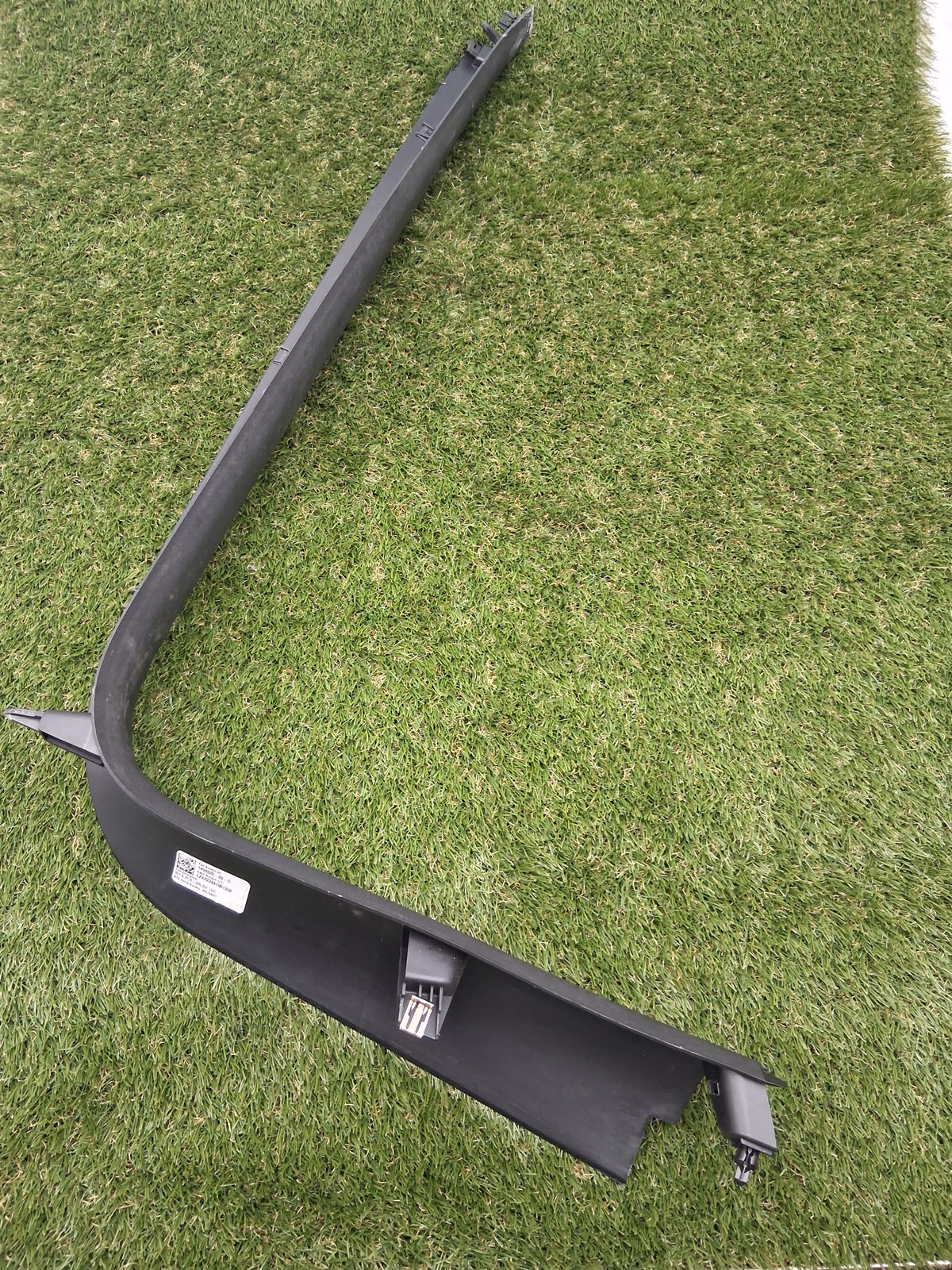 OEM 1494620-00-D 2022 Tesla Model Y Right A Pillar Lower Trim