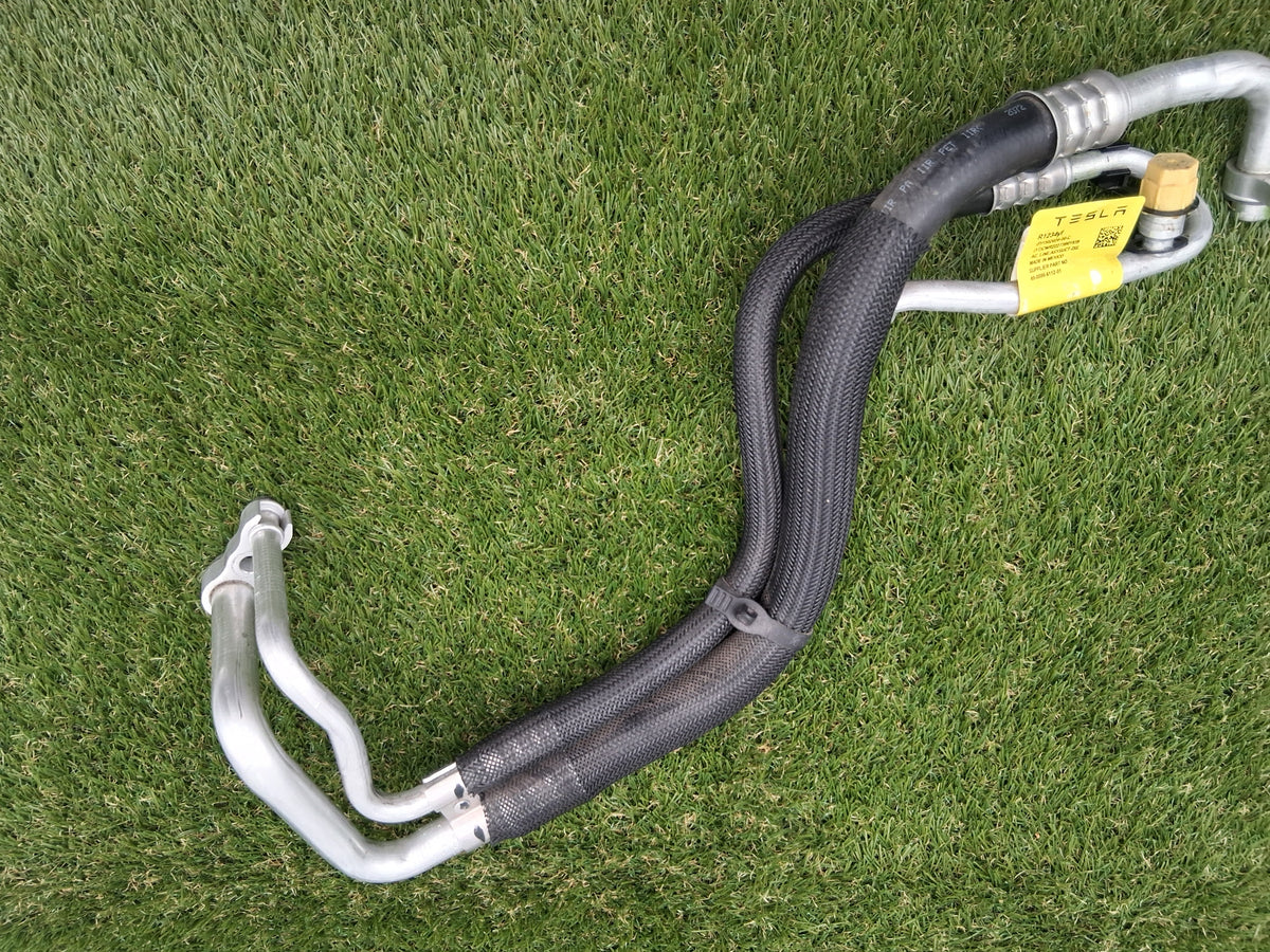 OEM 1502020-00-C 2022 Tesla Model Y Line Supermanifold Compressor Pipe