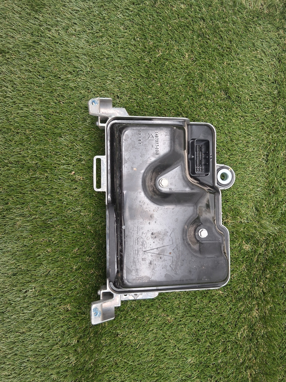 OEM 1497319-00-E 2022 Tesla Model Y Front Body Control Module