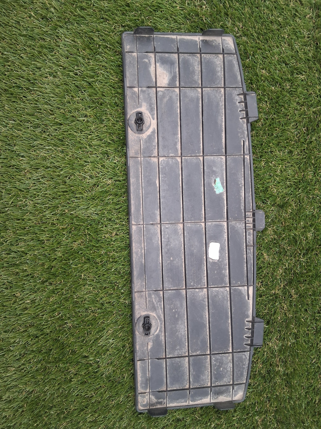 OEM 1784692-00-B 2022 Tesla Model Y Rear Receiver Cover Panel