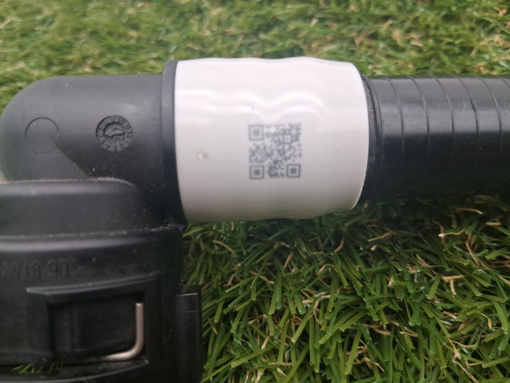 OEM 1501325-00-C 2022 Tesla Model Y Radiator Coolant Hose Tube