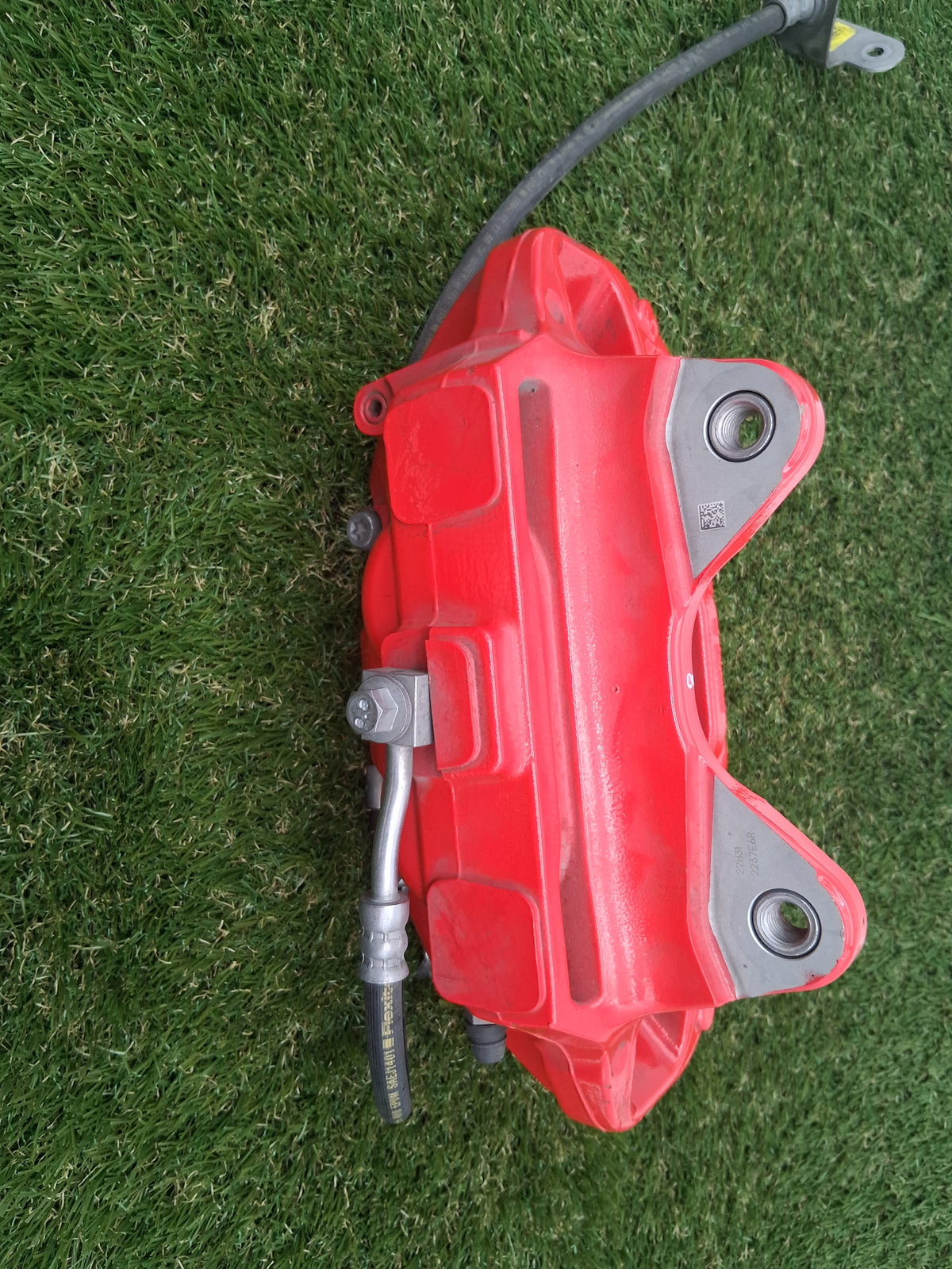 OEM 1188642-00-B 2022 Tesla Model Y Right Brake Caliper Brembo