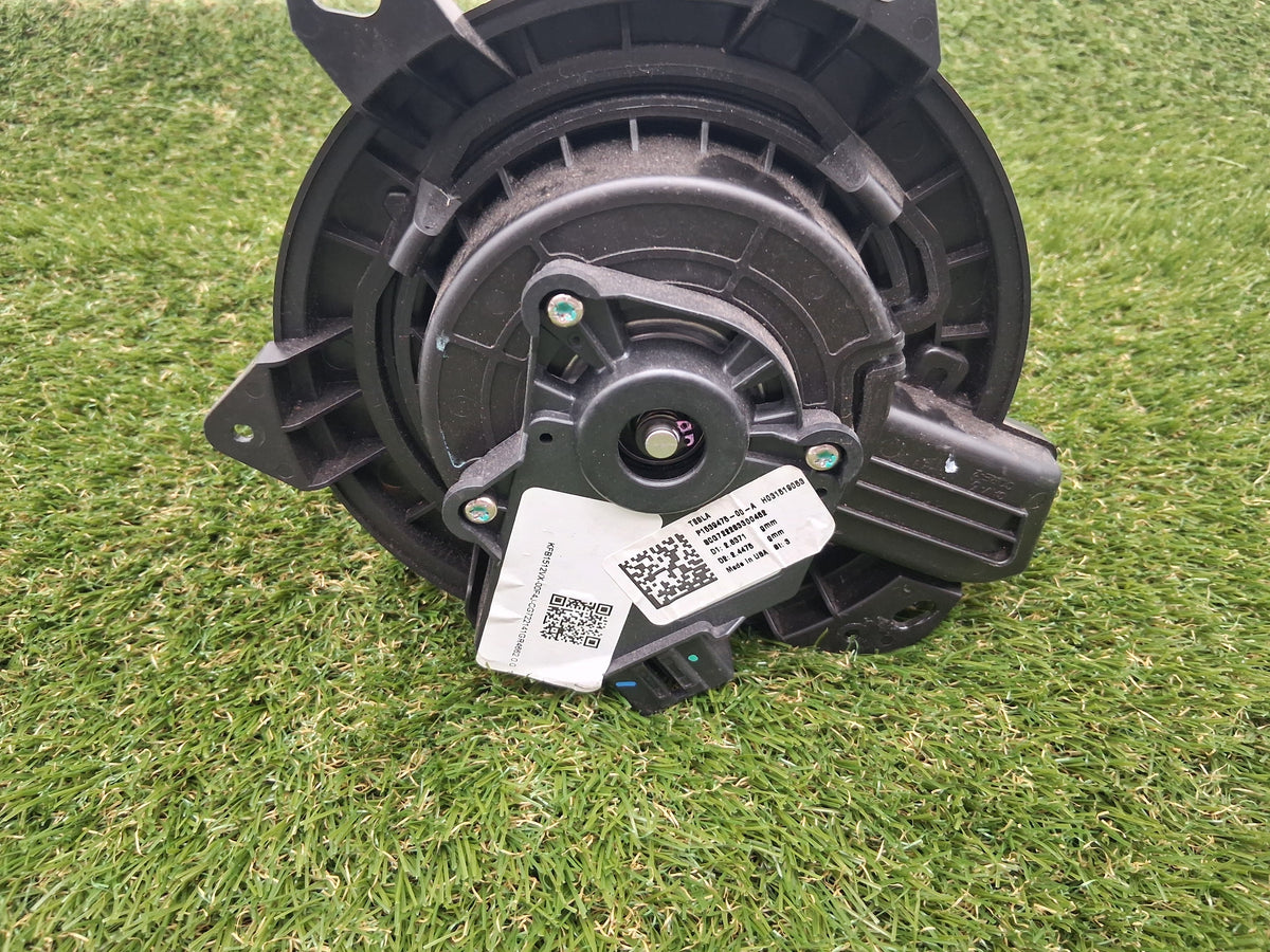 OEM 1539475-00-A 2022 Tesla Model Y A/C Motor Heater Blower Fan Motor