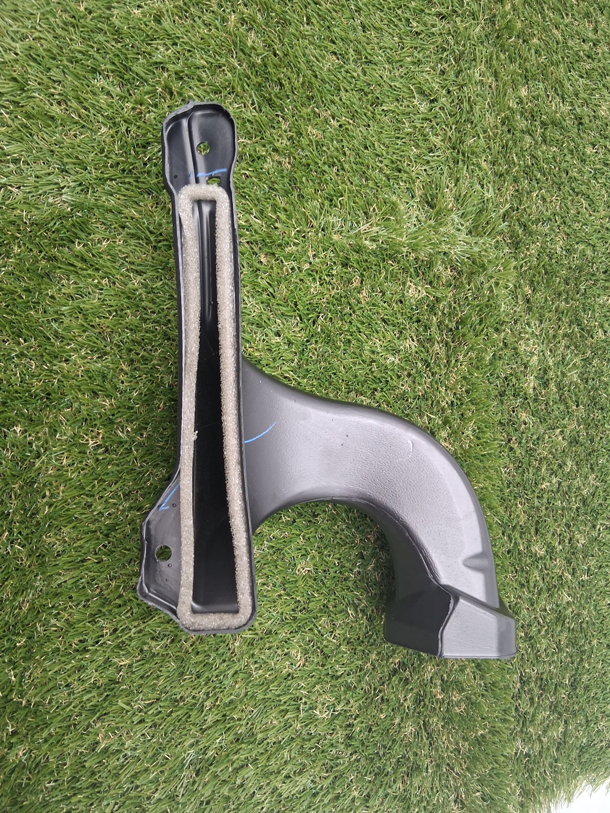 OEM 1516856-00-B 2022 Tesla Model Y Air Intake Tube