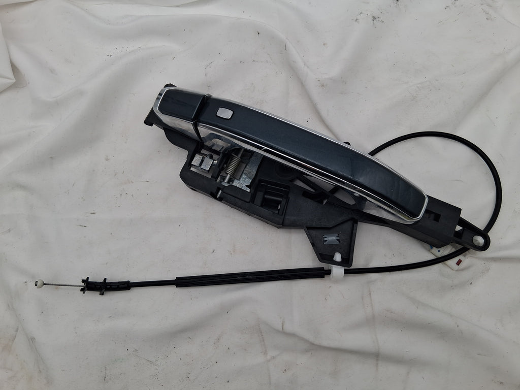 OEM 2019 Chevy Tahoe Premier Door Exterior Handle